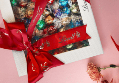 Win 365 delicious LINDOR Chocolate Truffles from Lindt 1